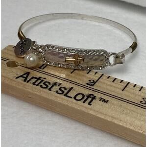 Sparkly Silver Tone Prayer Bangle Bracelet Boutique Gold Cross & Pearl Hammered